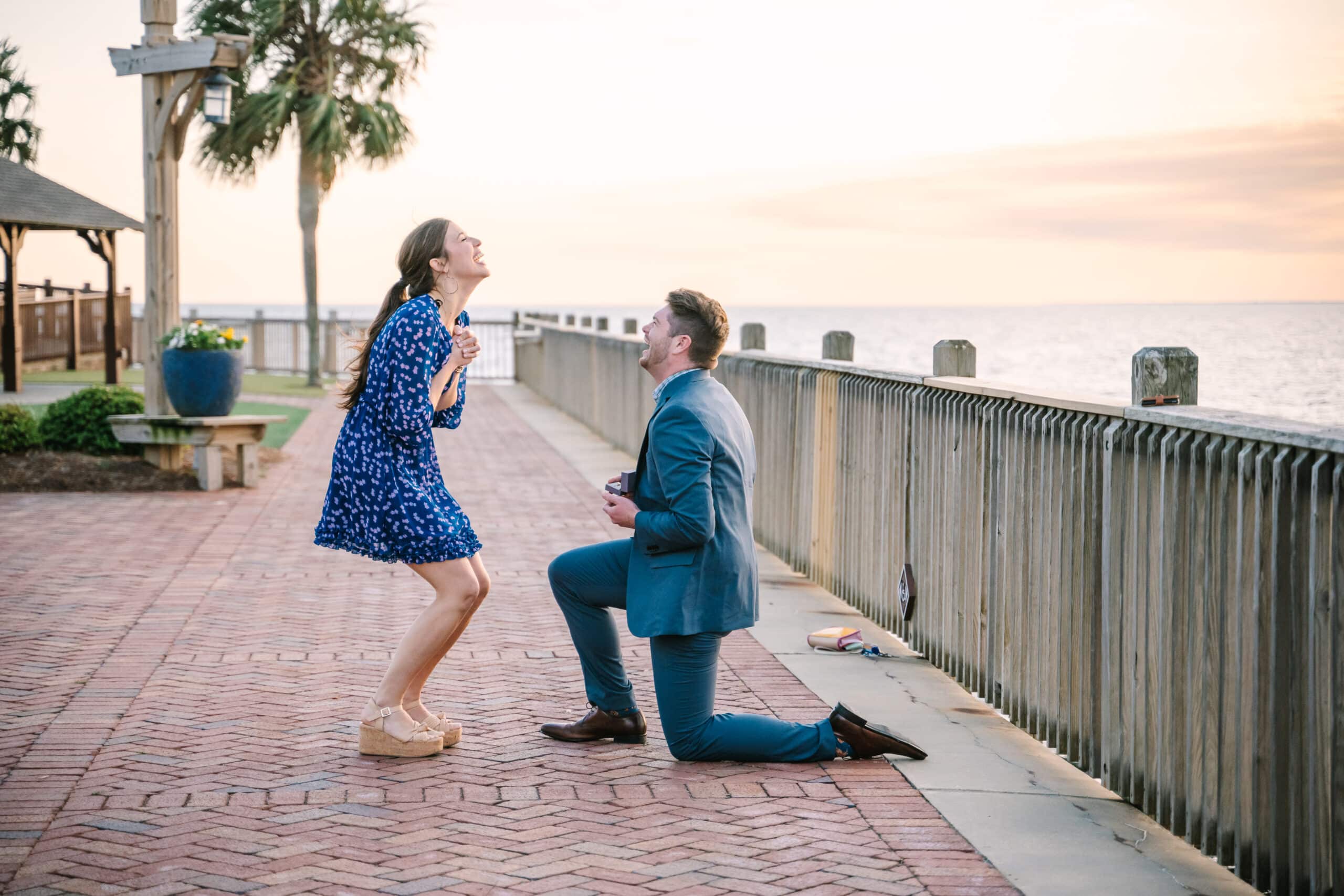 Couple gets engaged in Fairhope Alabama